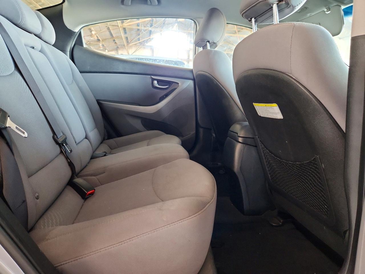 2015 Hyundai Elantra Se Silver vin: 5NPDH4AE0FH570586