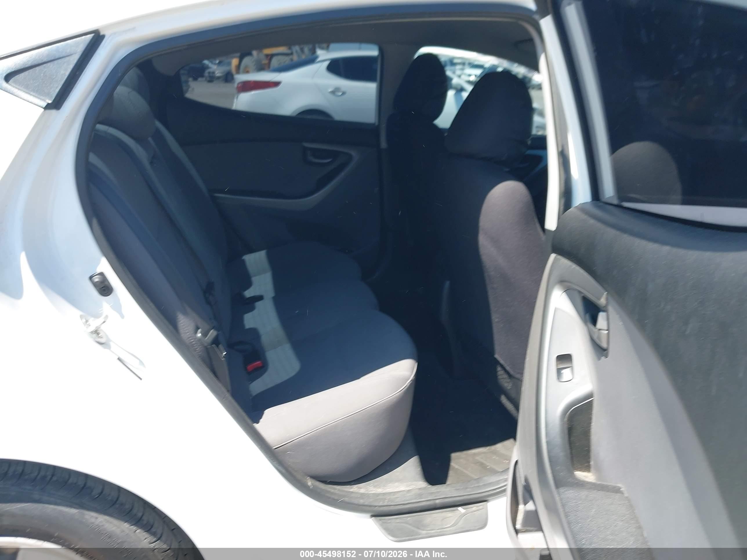 2015 Hyundai Elantra Se White vin: 5NPDH4AE0FH574542