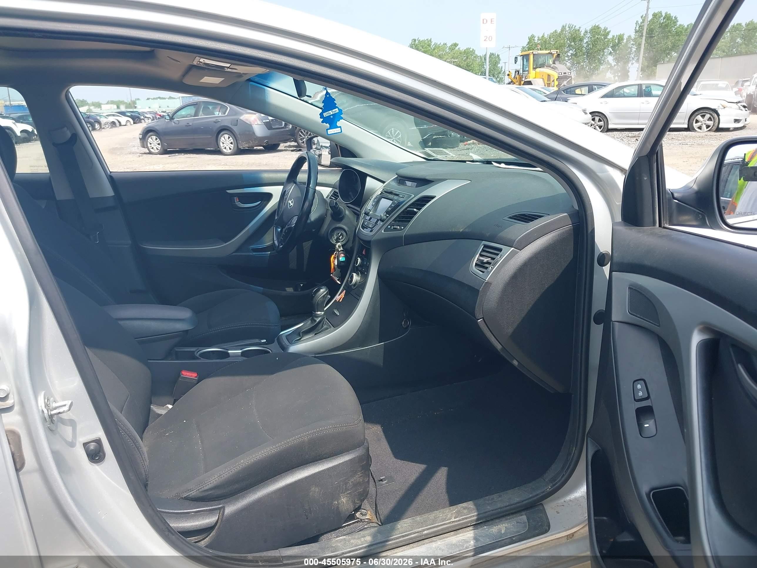 2015 Hyundai Elantra Se Silver vin: 5NPDH4AE0FH581636