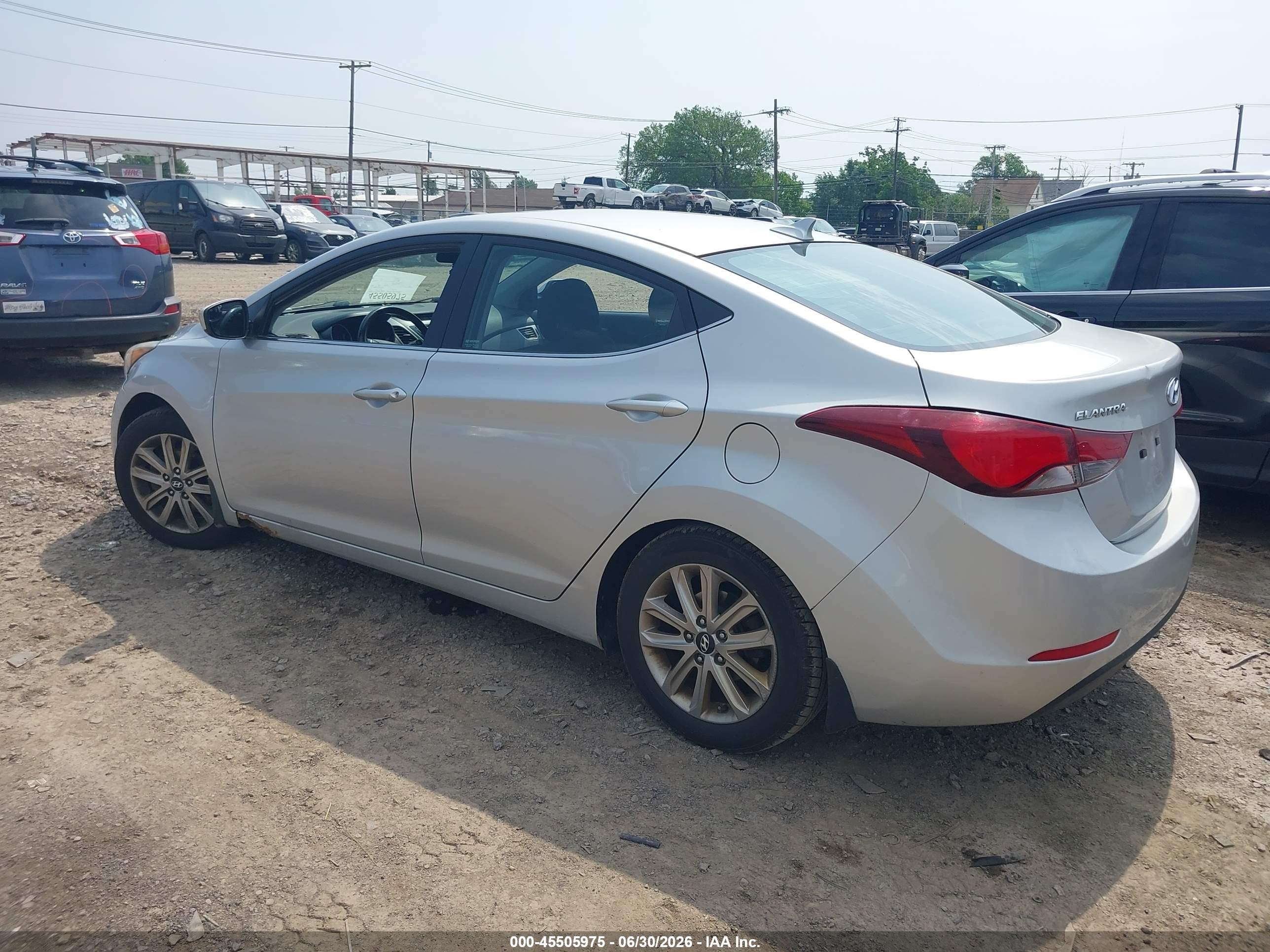 2015 Hyundai Elantra Se Silver vin: 5NPDH4AE0FH581636