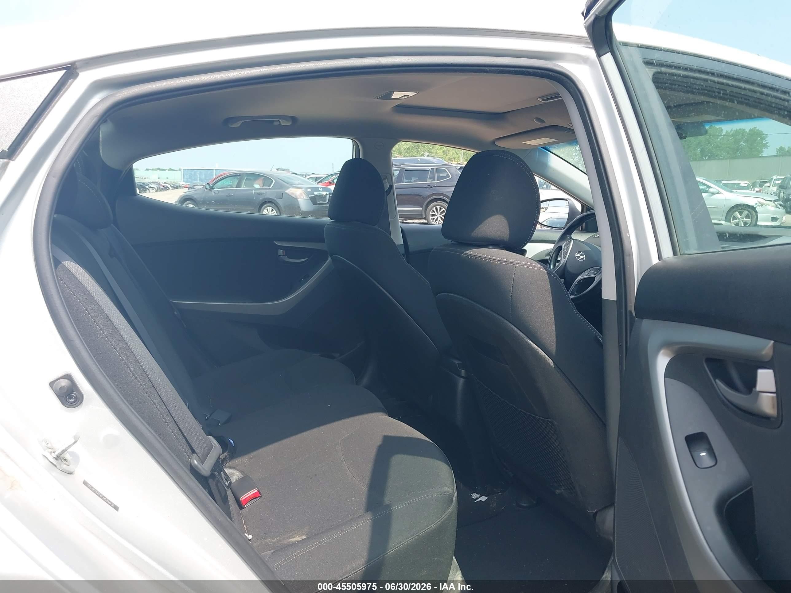2015 Hyundai Elantra Se Silver vin: 5NPDH4AE0FH581636