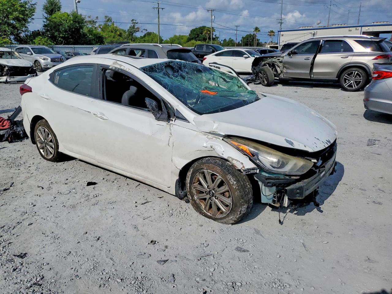2015 Hyundai Elantra Se White vin: 5NPDH4AE0FH586450