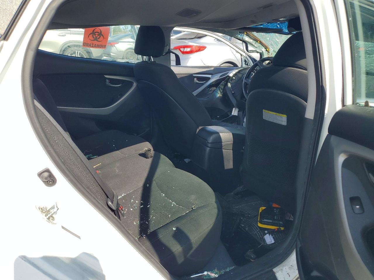 2015 Hyundai Elantra Se White vin: 5NPDH4AE0FH586450