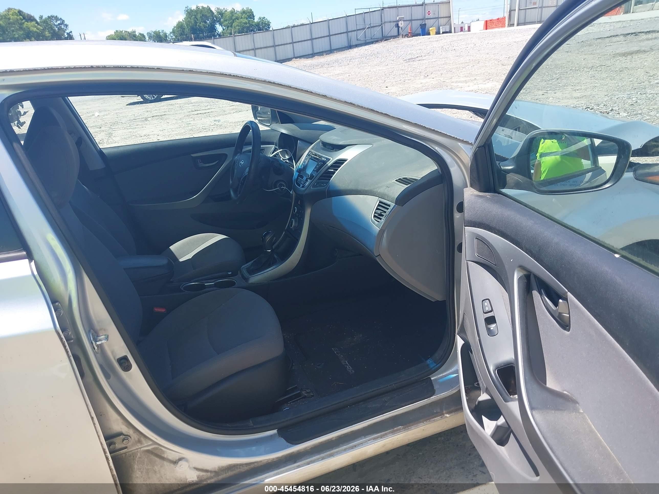 2015 Hyundai Elantra Se Gray vin: 5NPDH4AE0FH589428