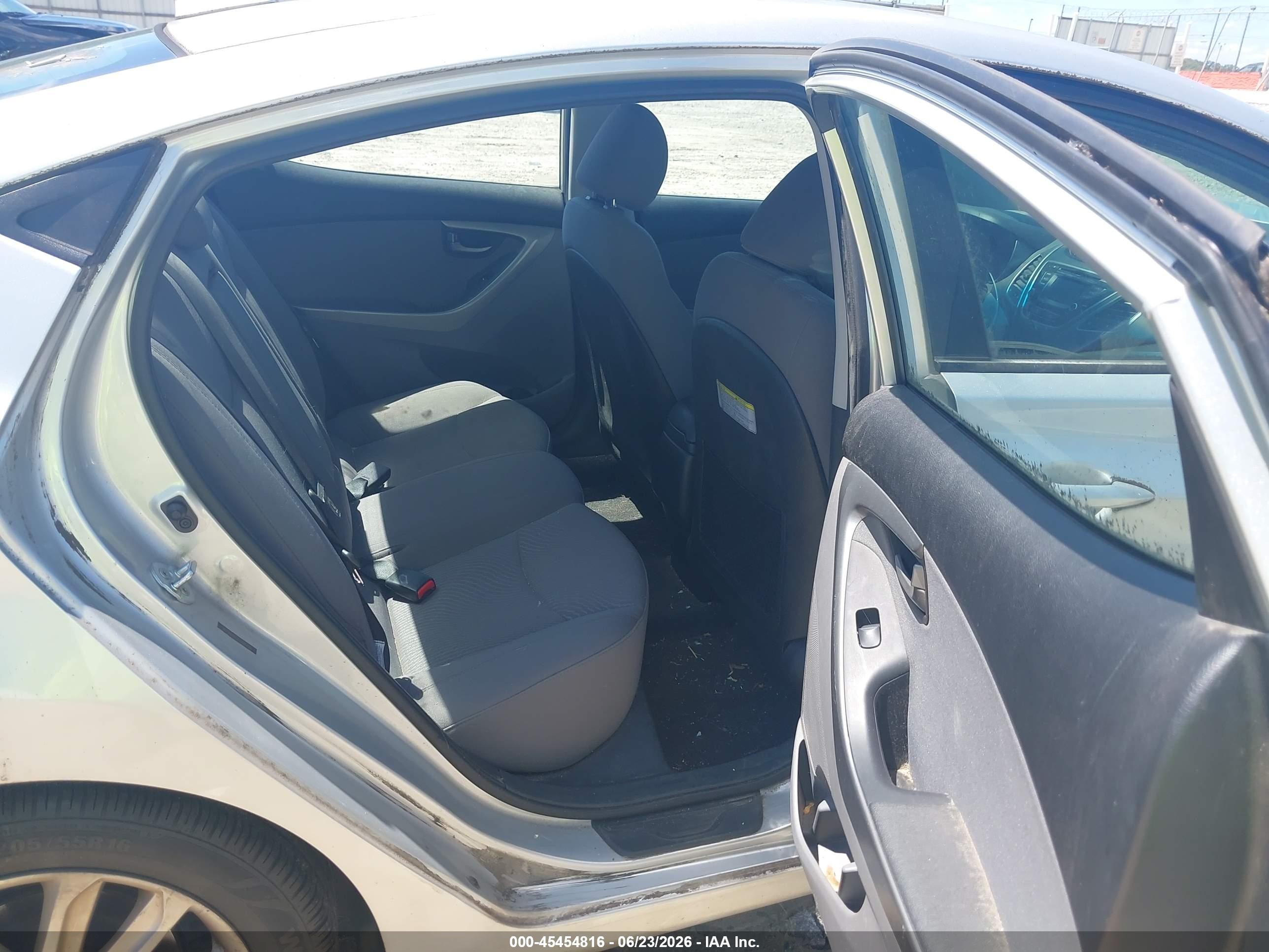 2015 Hyundai Elantra Se Gray vin: 5NPDH4AE0FH589428