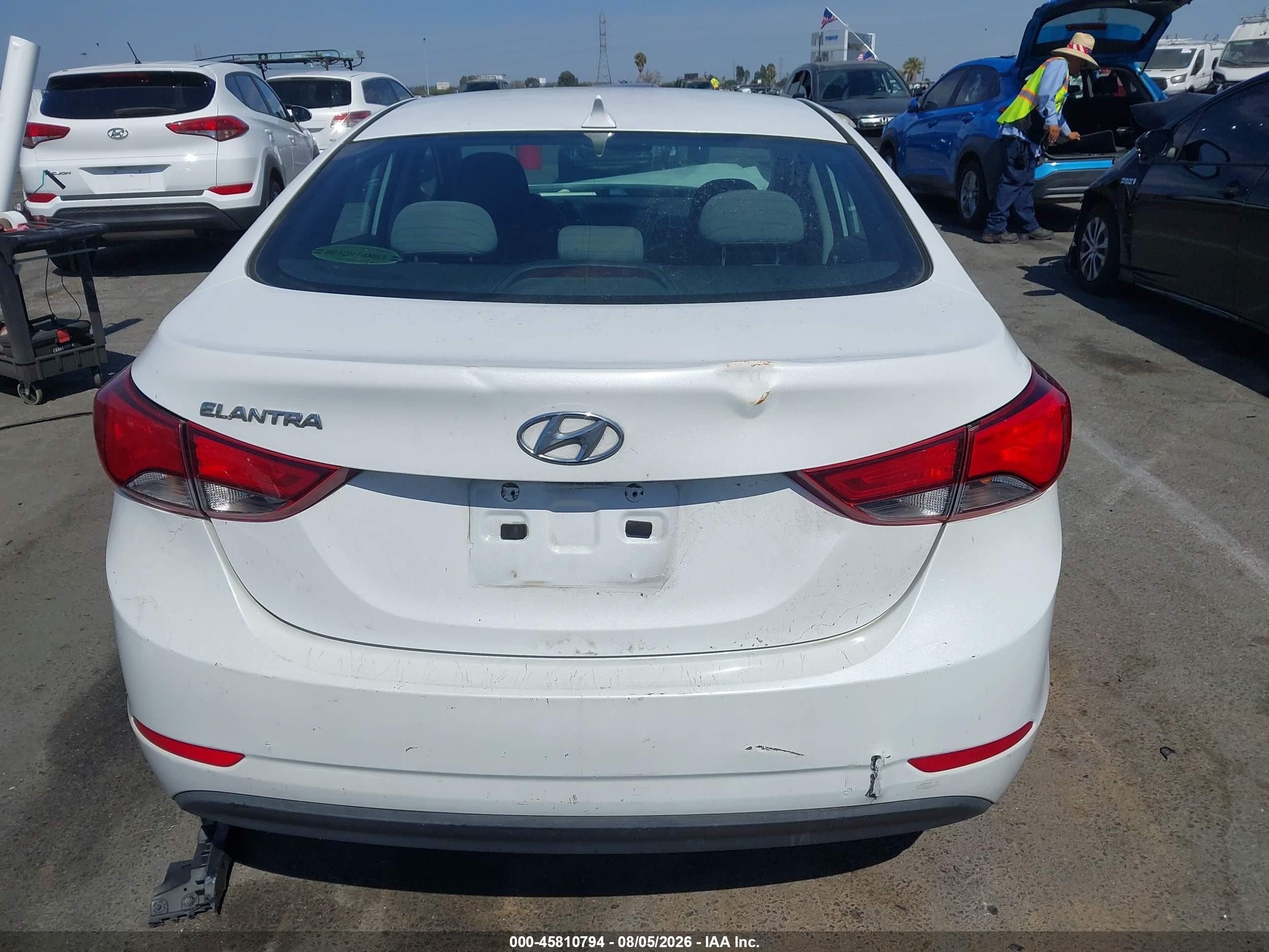 2015 Hyundai Elantra Se White vin: 5NPDH4AE0FH593737