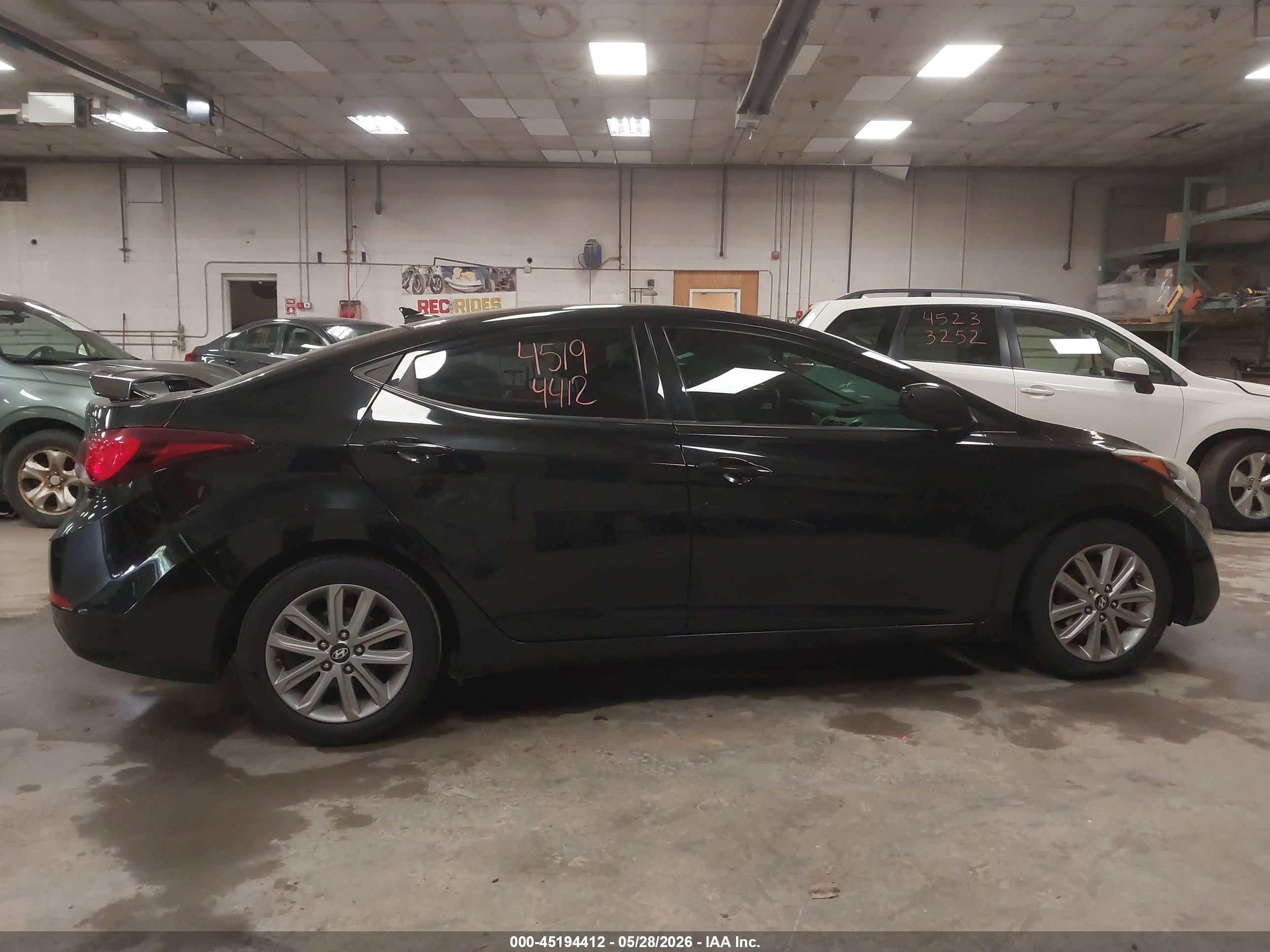 2015 Hyundai Elantra Se/sport/limited Черный vin: 5NPDH4AE0FH605269