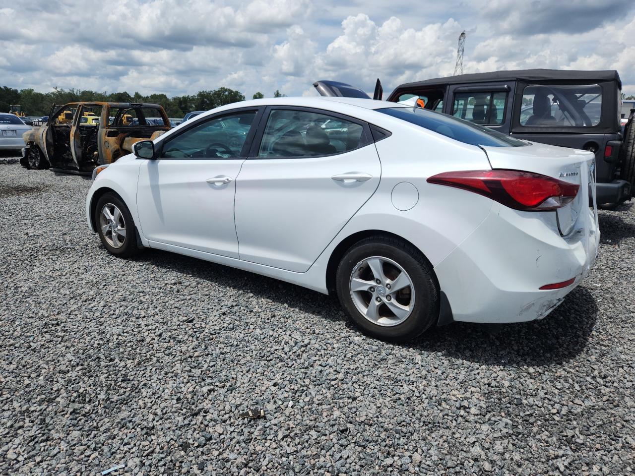 2015 Hyundai Elantra Se White vin: 5NPDH4AE0FH607071