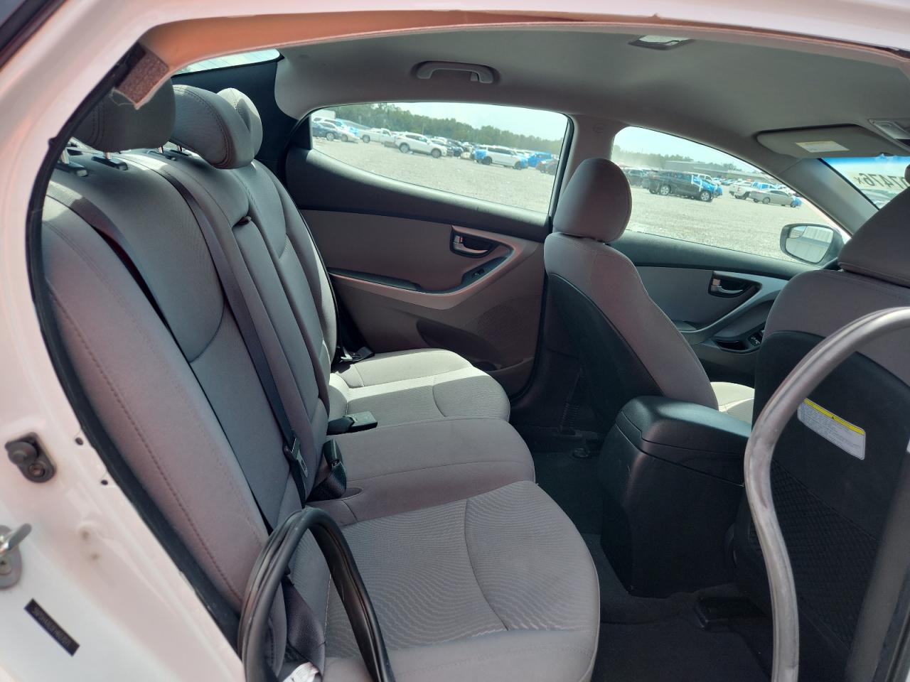2015 Hyundai Elantra Se White vin: 5NPDH4AE0FH607071