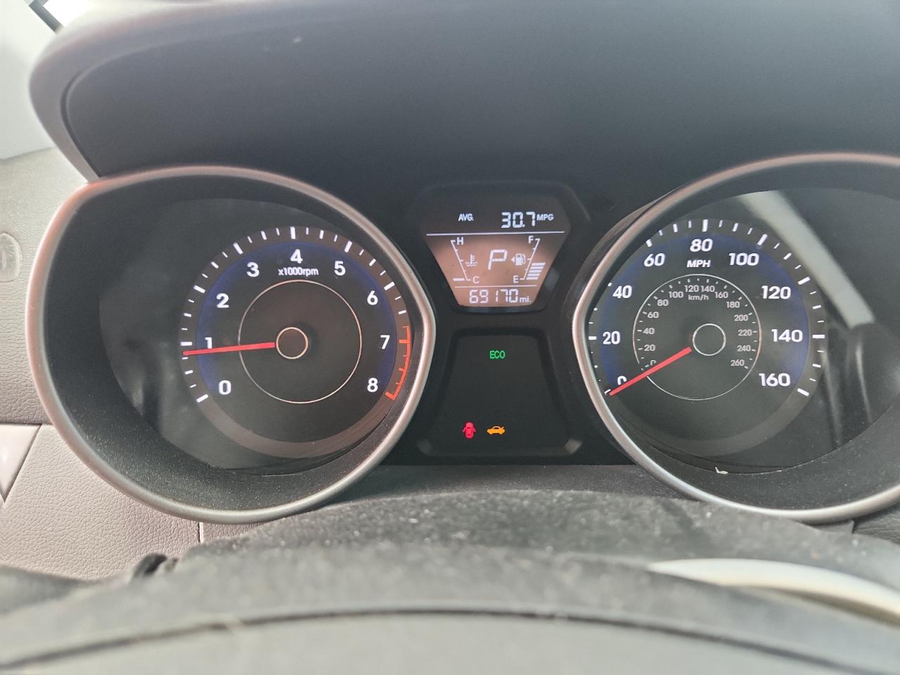 2015 Hyundai Elantra Se White vin: 5NPDH4AE0FH607071