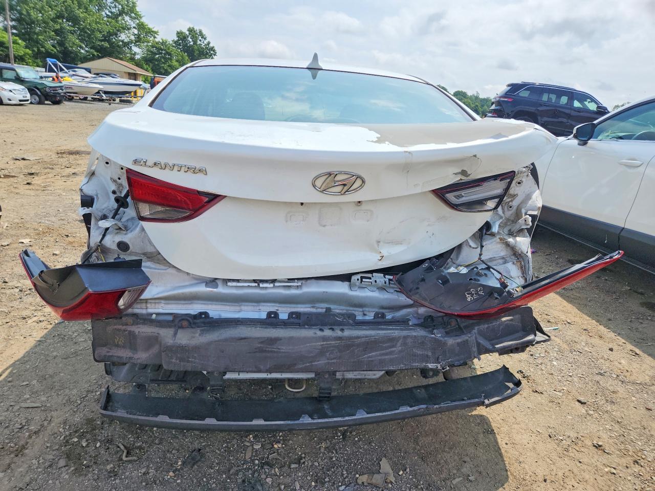 2015 Hyundai Elantra Se White vin: 5NPDH4AE0FH621150