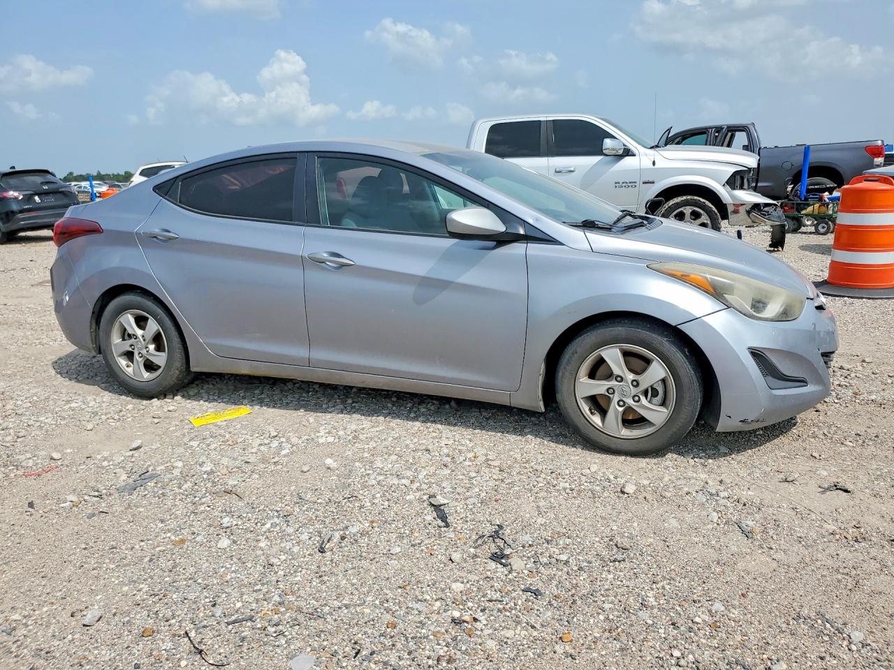 2015 Hyundai Elantra Se Silver vin: 5NPDH4AE0FH624095