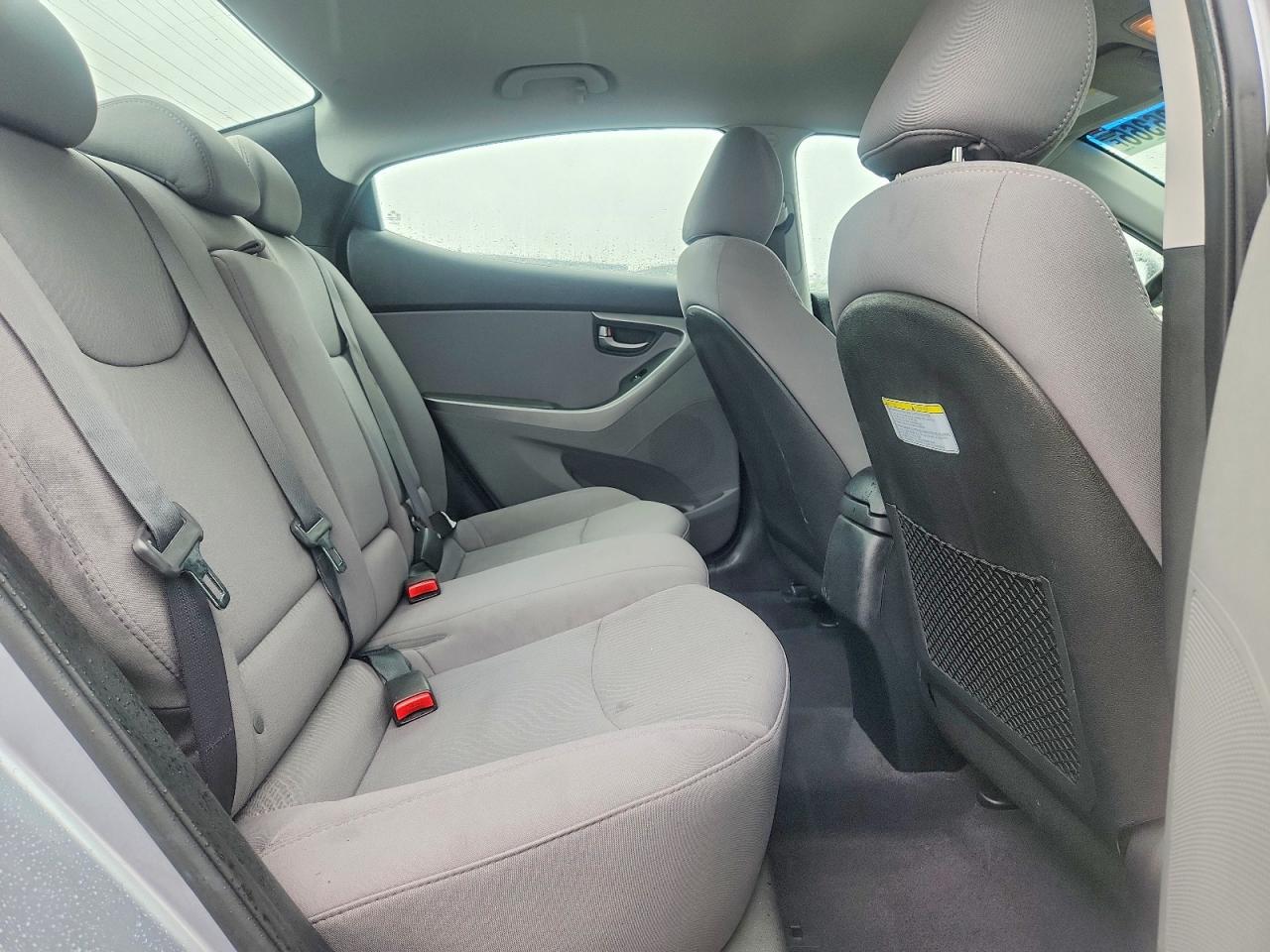2015 Hyundai Elantra Se Silver vin: 5NPDH4AE0FH629409