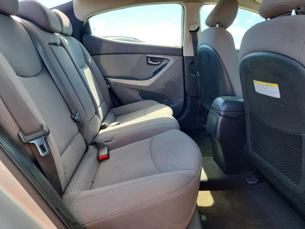 2015 Hyundai Elantra Se Silver vin: 5NPDH4AE0FH636358