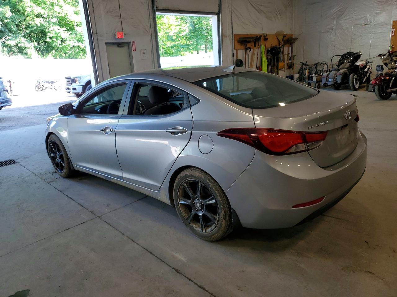2015 Hyundai Elantra Se Silver vin: 5NPDH4AE0FH647117