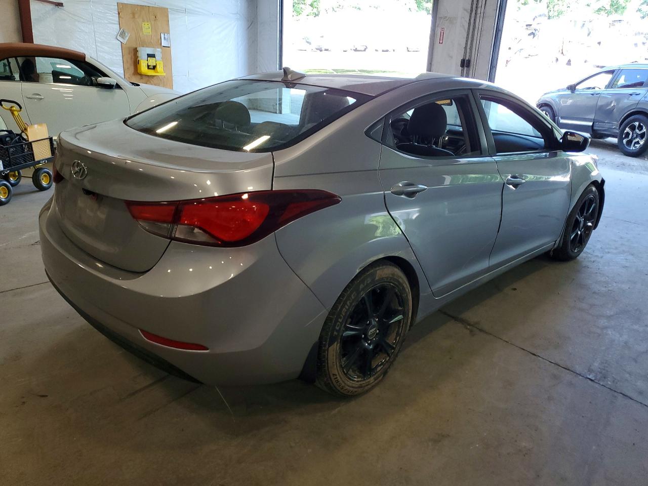 2015 Hyundai Elantra Se Silver vin: 5NPDH4AE0FH647117