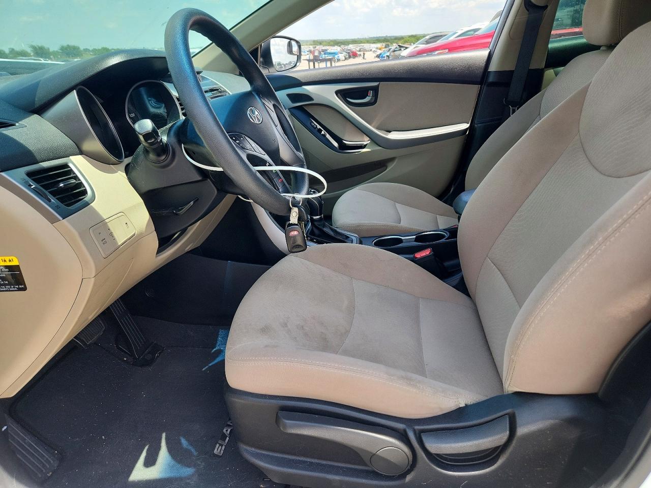 2015 Hyundai Elantra Se Белый vin: 5NPDH4AE0FH650034