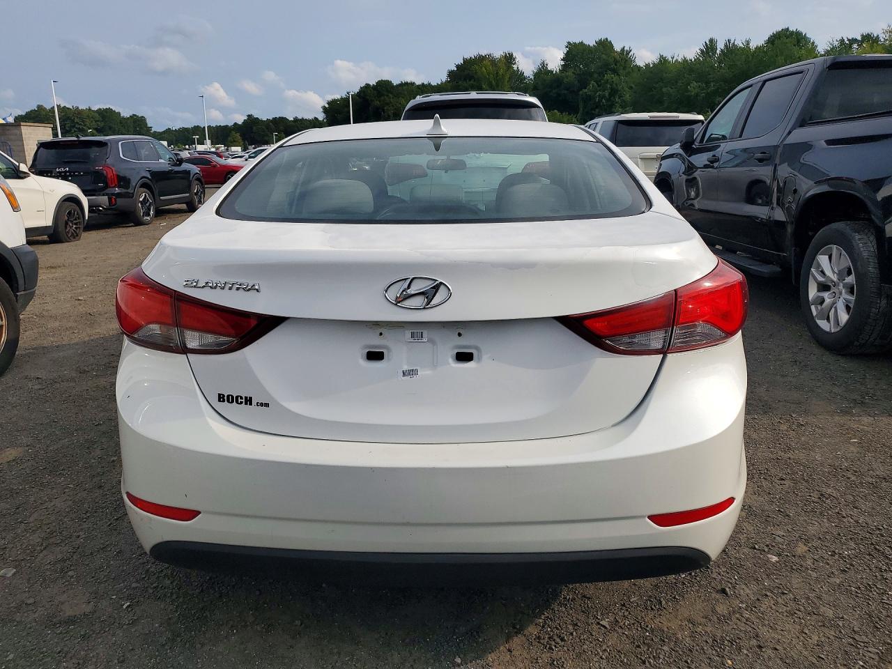 2015 Hyundai Elantra Se White vin: 5NPDH4AE0FH650969