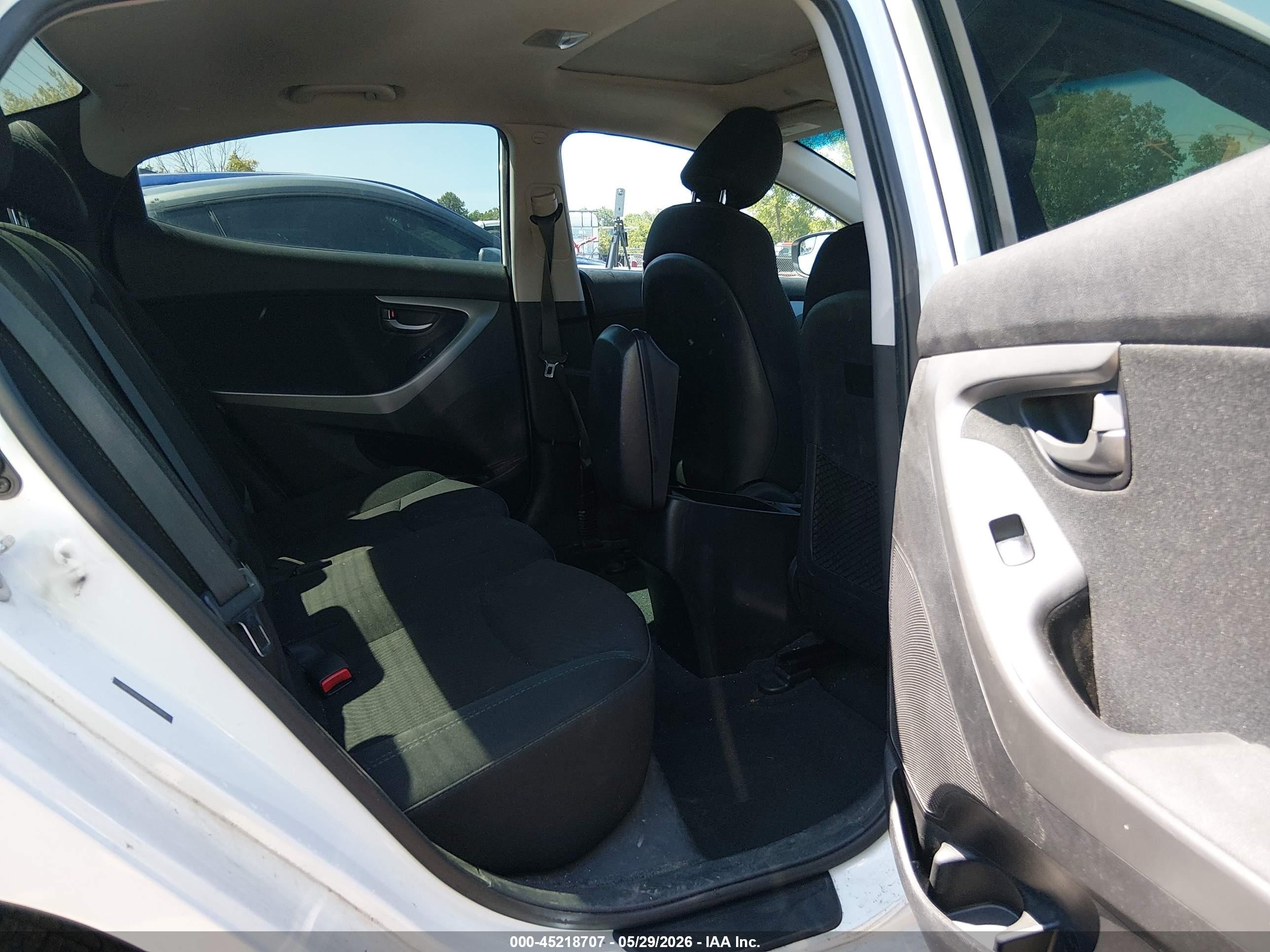 2016 Hyundai Elantra Value Edition White vin: 5NPDH4AE0GH675923