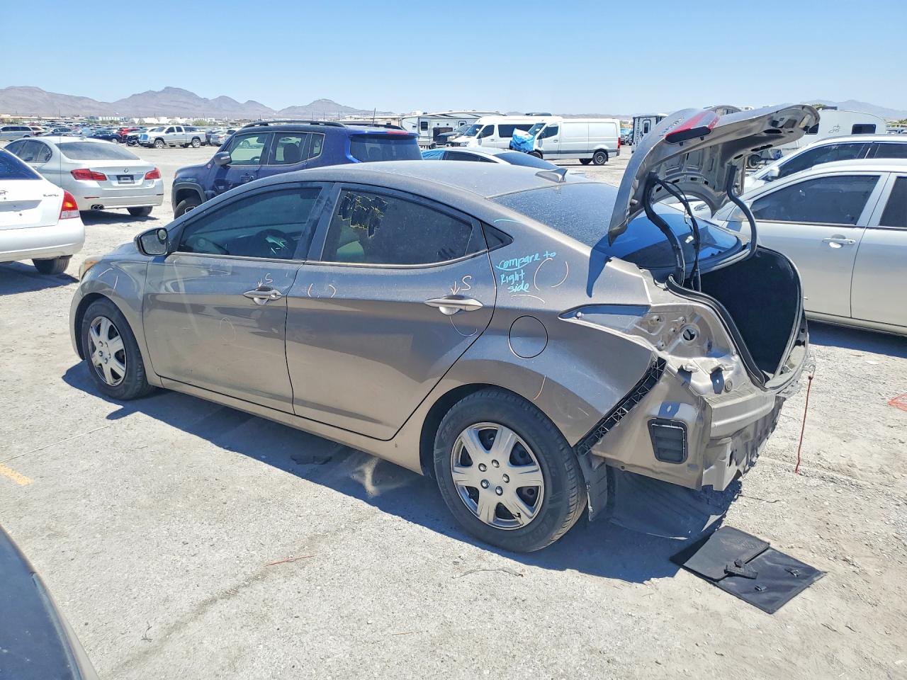 2016 Hyundai Elantra Se Желто-коричневый vin: 5NPDH4AE0GH694987