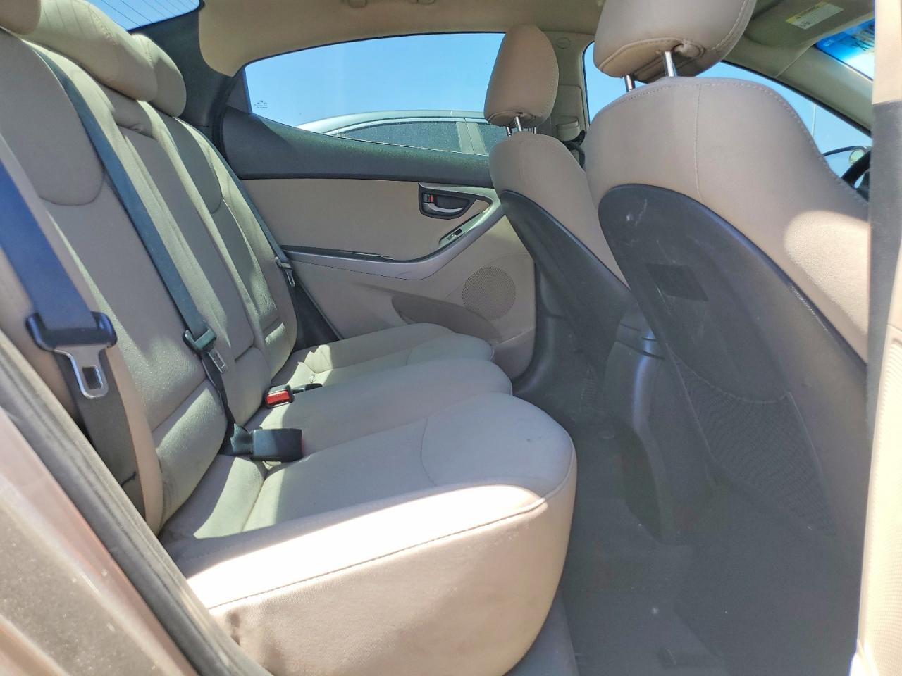 2016 Hyundai Elantra Se Желто-коричневый vin: 5NPDH4AE0GH694987