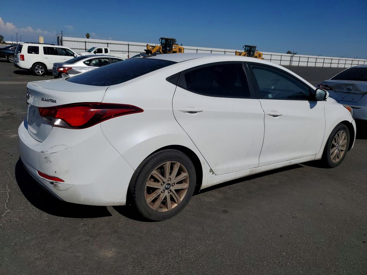 2016 Hyundai Elantra Se White vin: 5NPDH4AE0GH714347