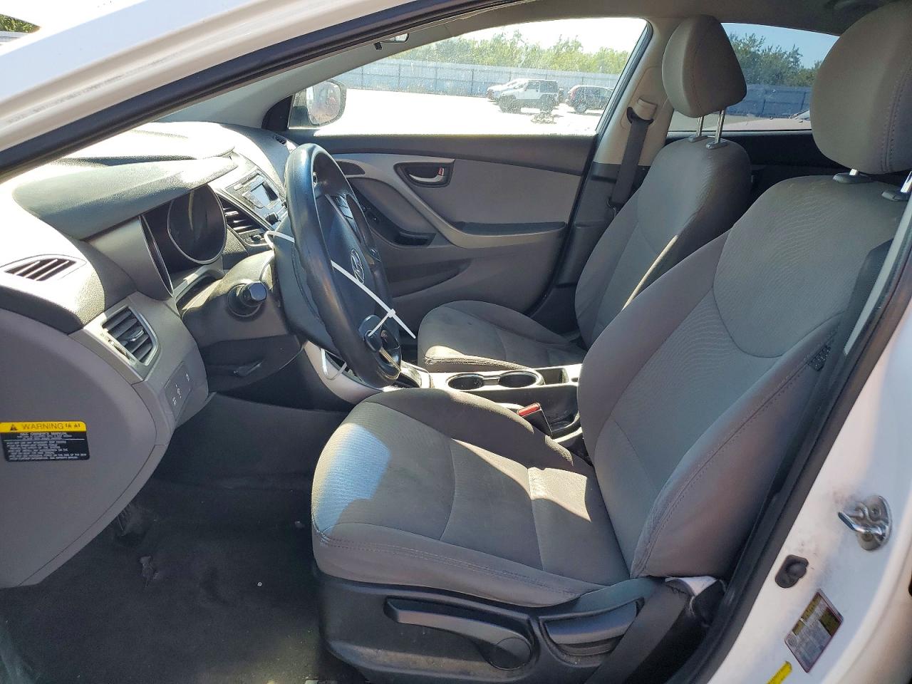 2016 Hyundai Elantra Se White vin: 5NPDH4AE0GH714347