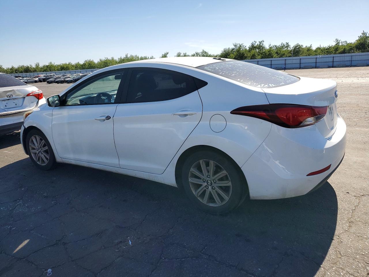 2016 Hyundai Elantra Se White vin: 5NPDH4AE0GH714347