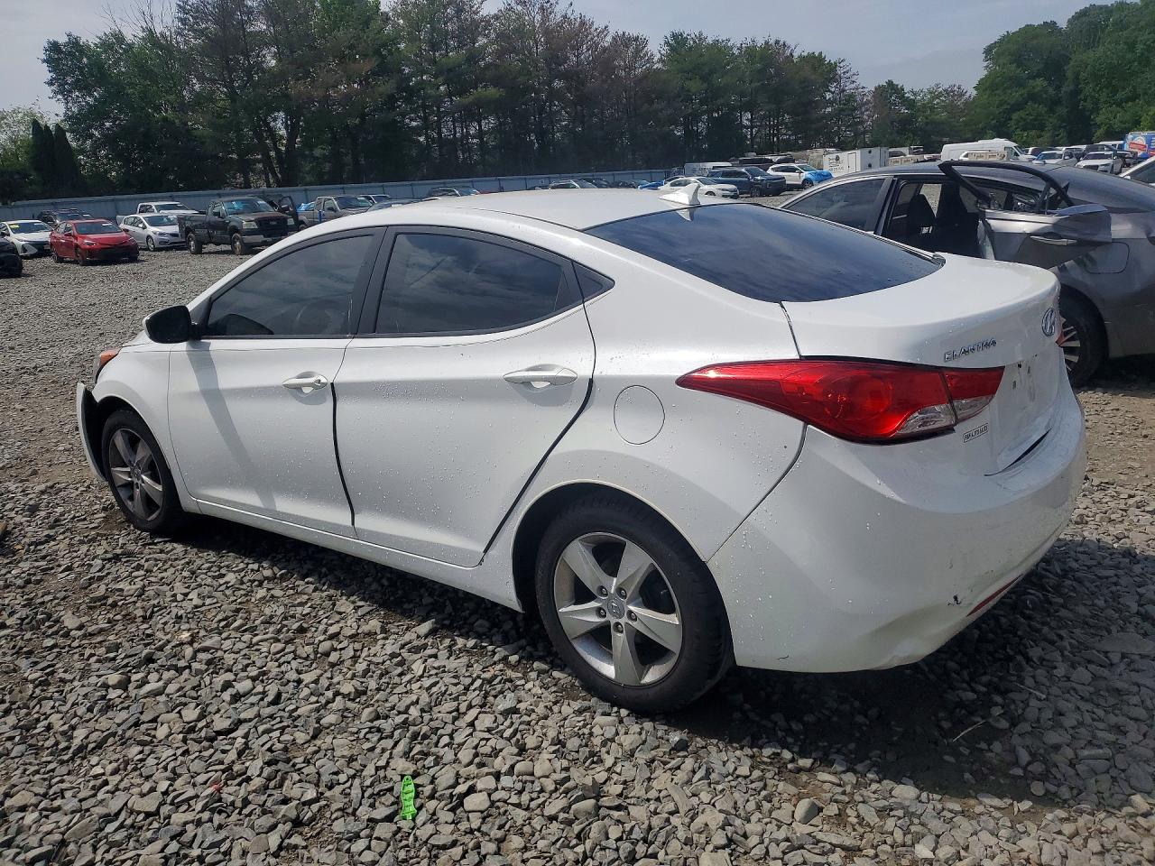 2011 Hyundai Elantra Gls White vin: 5NPDH4AE1BH005354