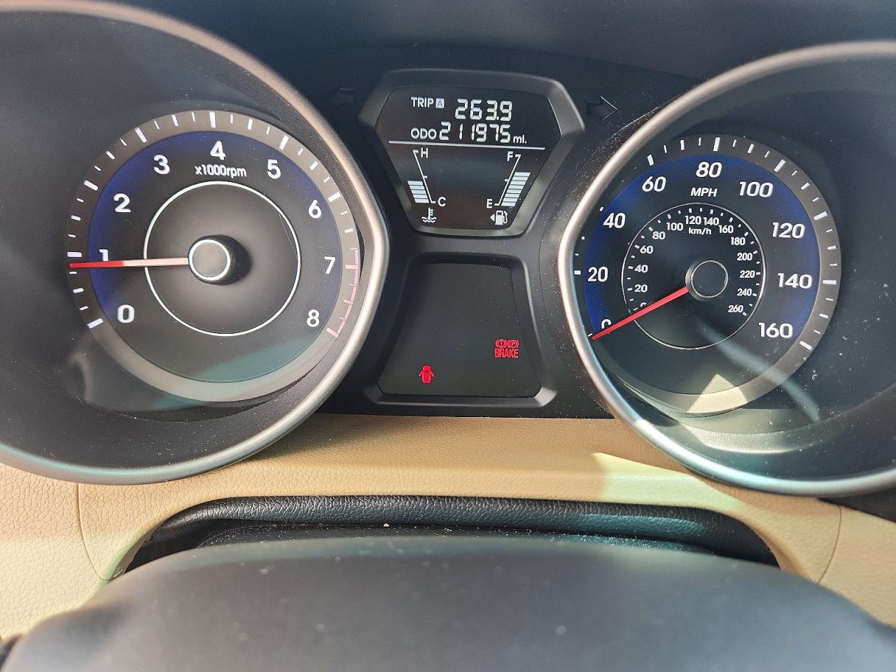 2011 Hyundai Elantra Gls Beige vin: 5NPDH4AE1BH005533