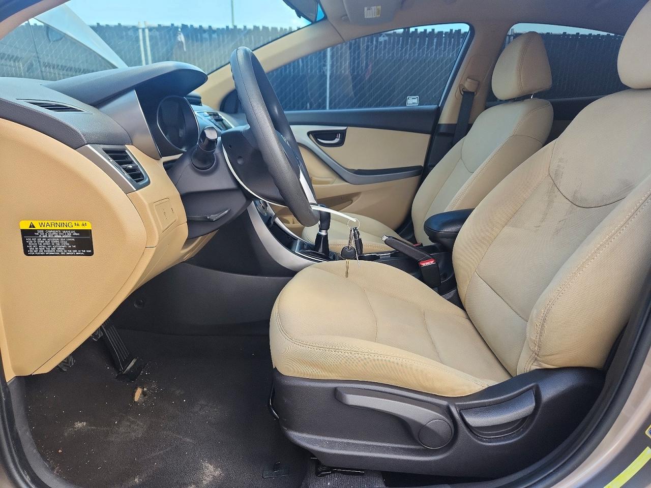 2011 Hyundai Elantra Gls Beige vin: 5NPDH4AE1BH005533