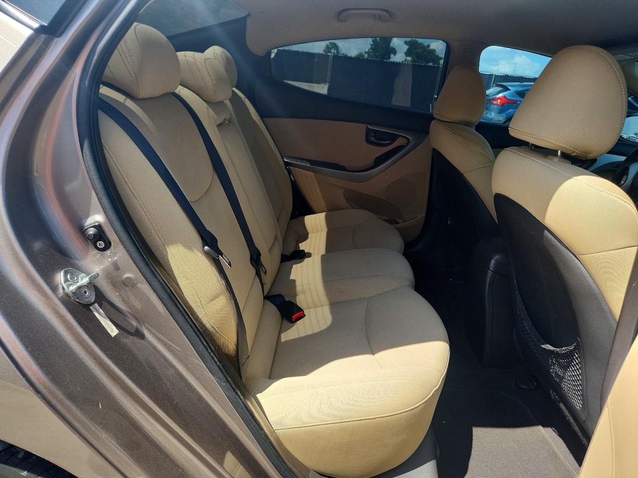 2011 Hyundai Elantra Gls Beige vin: 5NPDH4AE1BH005533