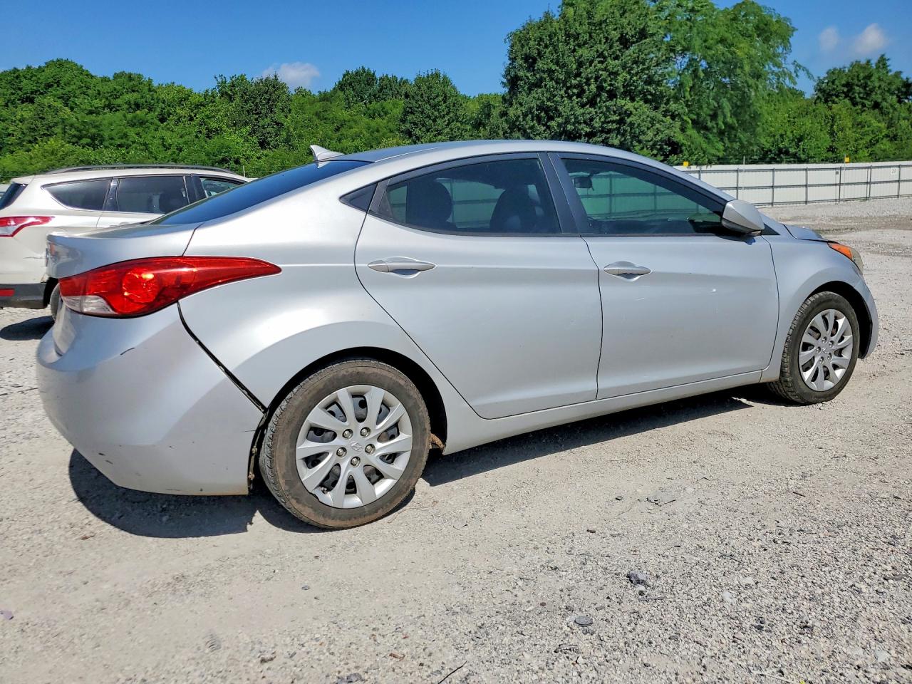 2011 Hyundai Elantra Gls Серебряный vin: 5NPDH4AE1BH033364