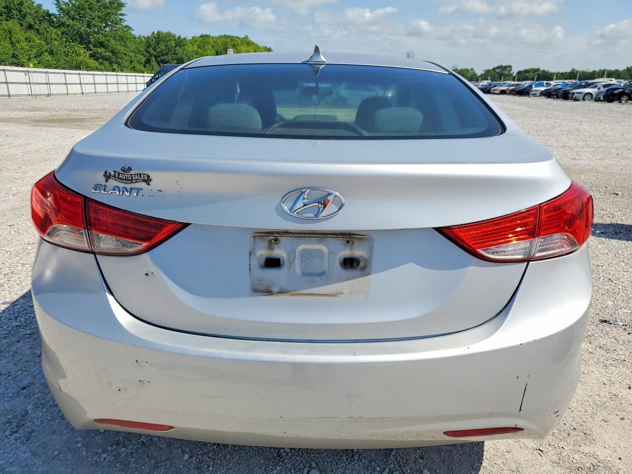 2011 Hyundai Elantra Gls Серебряный vin: 5NPDH4AE1BH033364