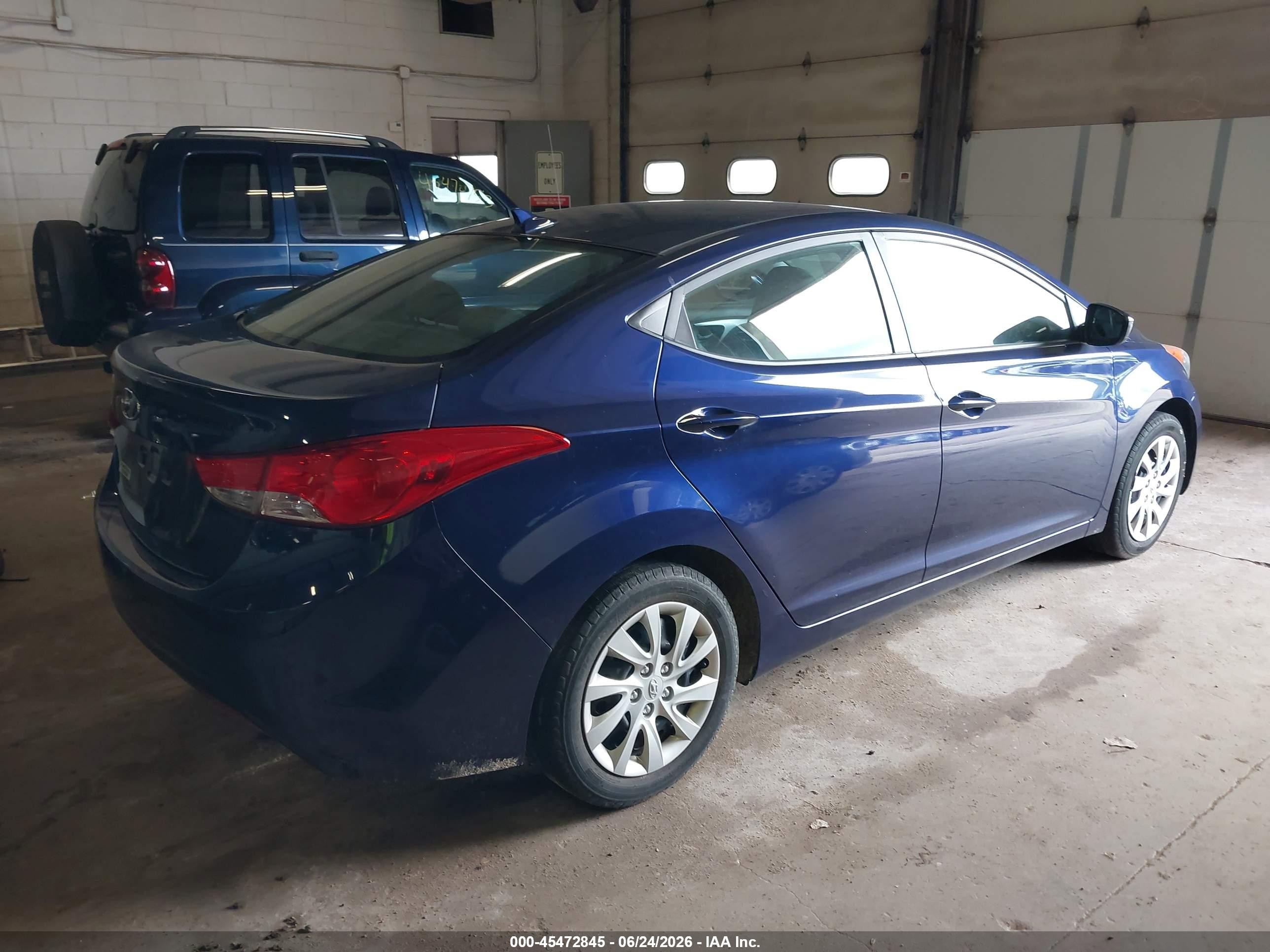 2011 Hyundai Elantra Gls Blue vin: 5NPDH4AE1BH035275