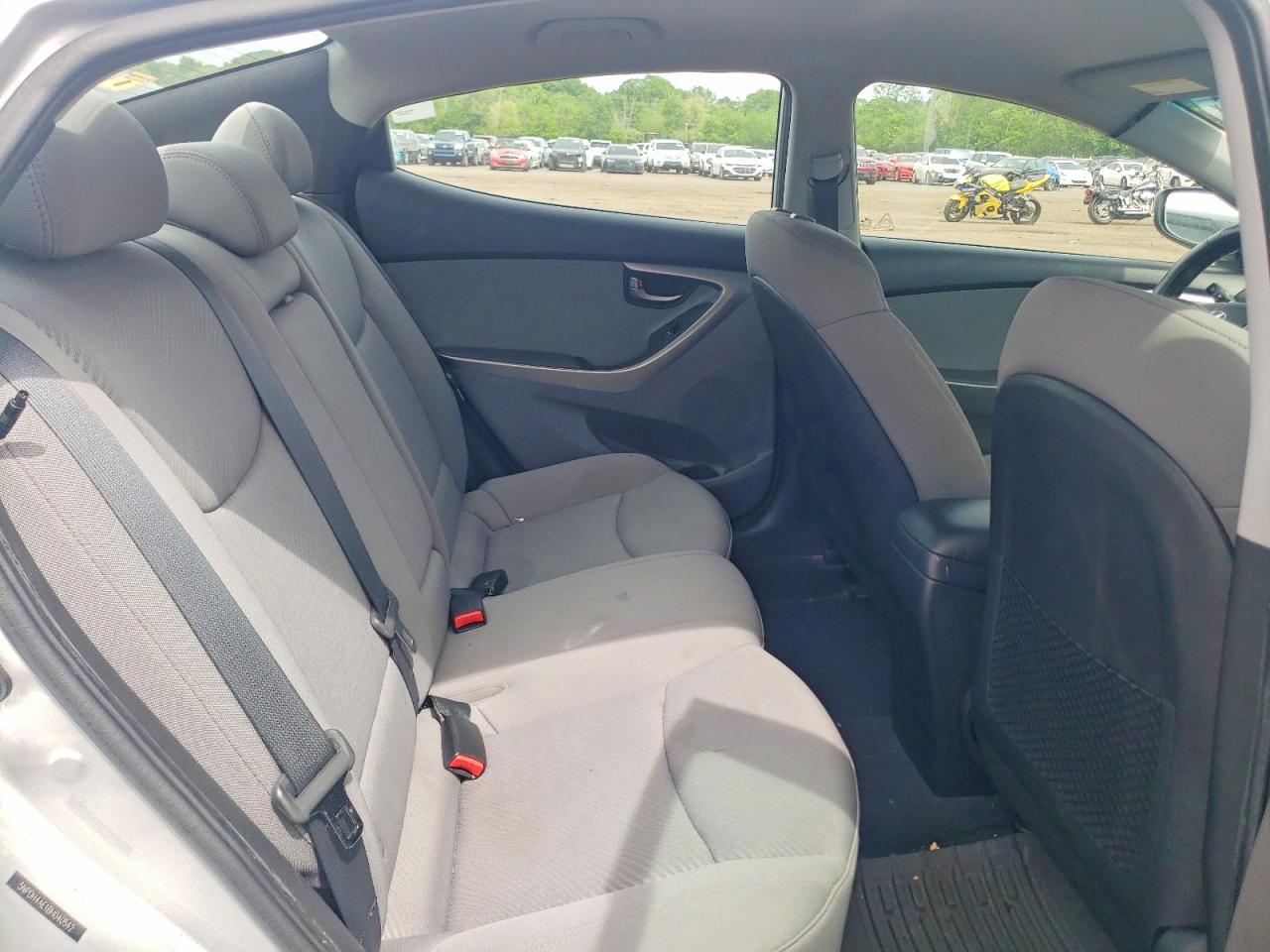 2011 Hyundai Elantra Gls Silver vin: 5NPDH4AE1BH040542