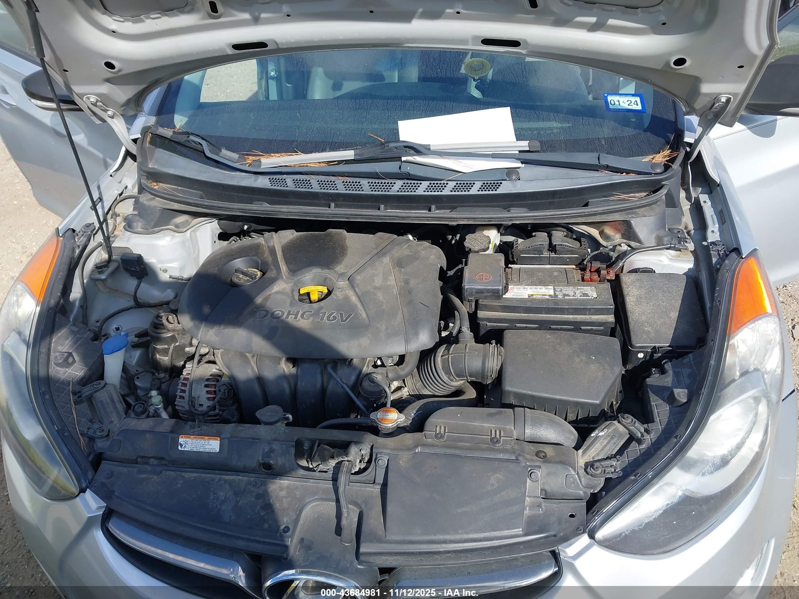 2011 Hyundai Elantra Limited Silver vin: 5NPDH4AE1BH055946