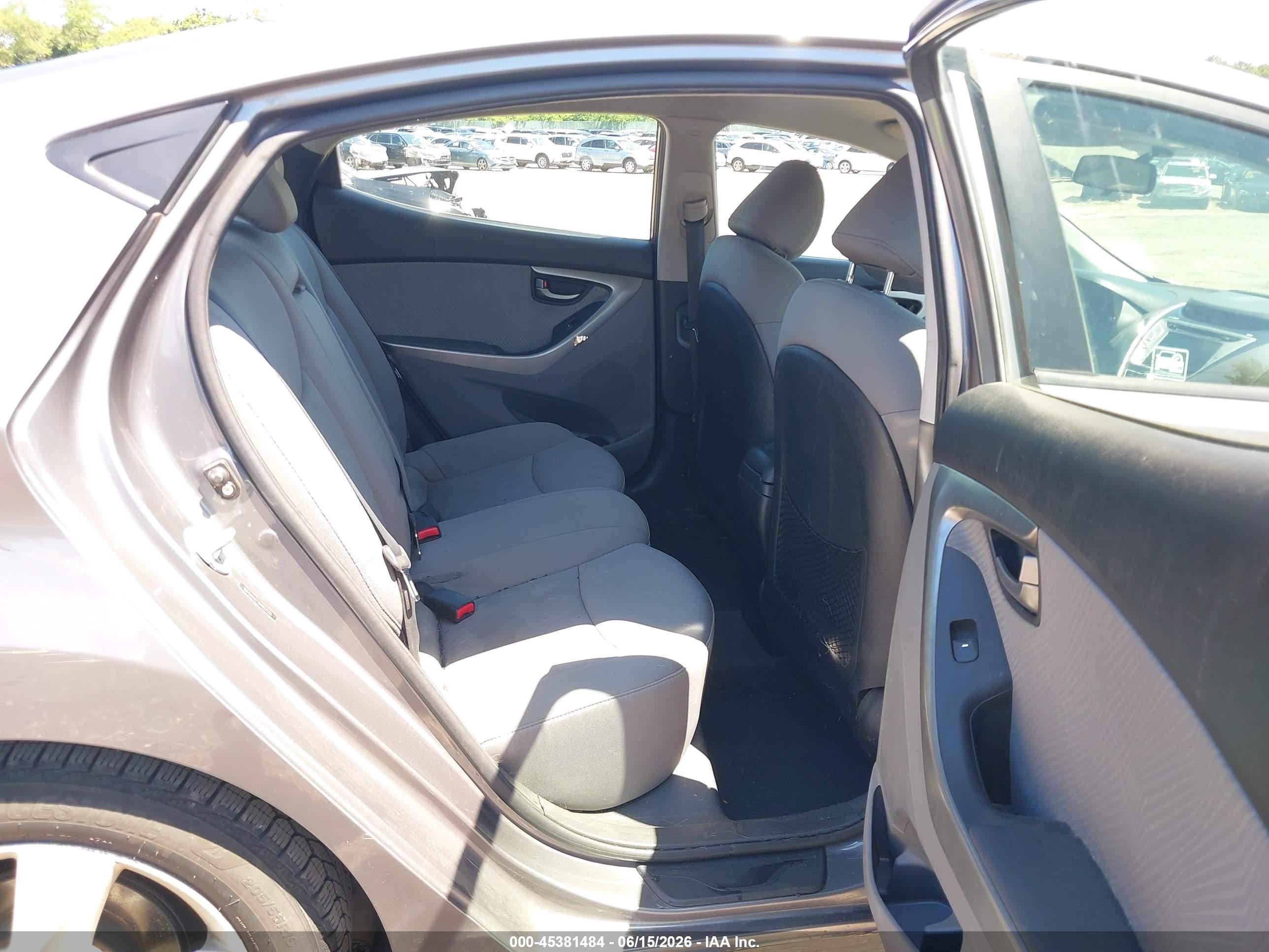 2011 Hyundai Elantra Gls Серый vin: 5NPDH4AE1BH057535