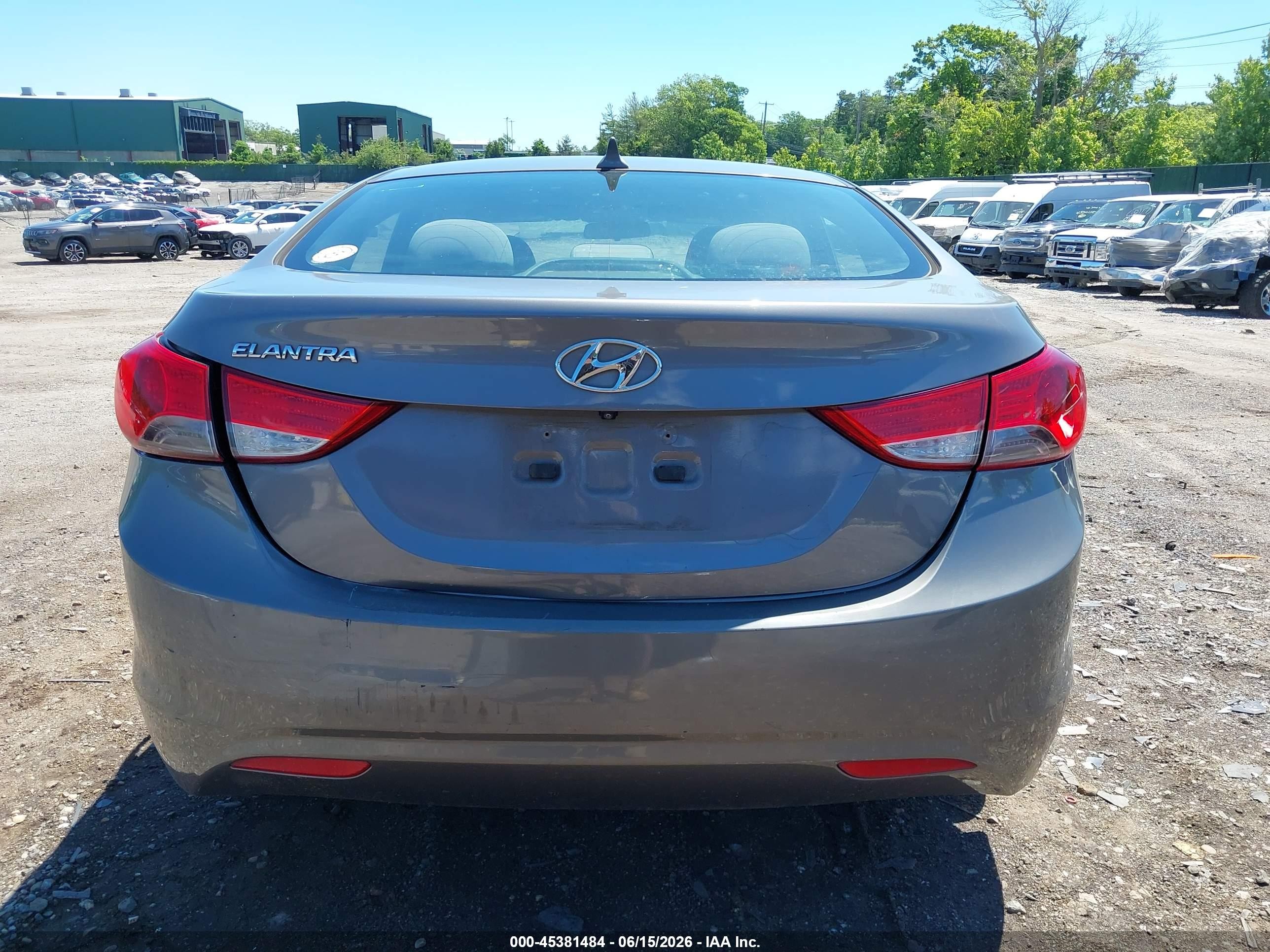 2011 Hyundai Elantra Gls Серый vin: 5NPDH4AE1BH057535