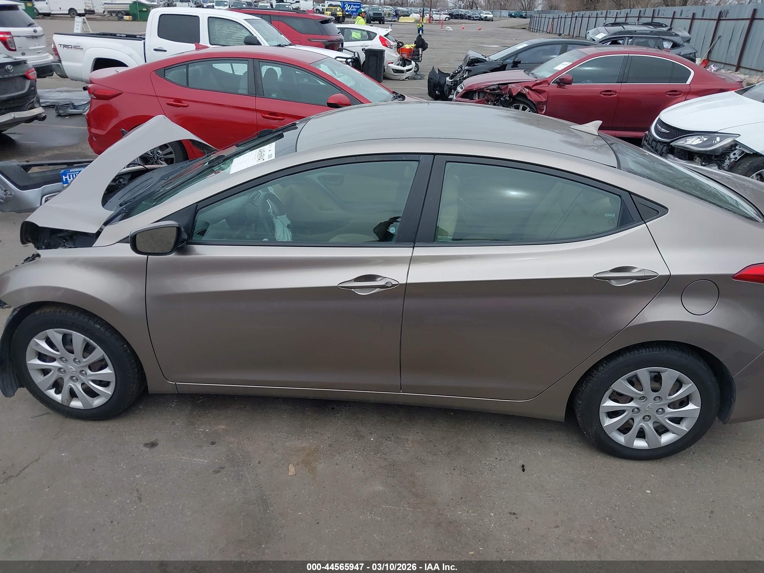 2012 Hyundai Elantra Gls Pewter vin: 5NPDH4AE1CH062283