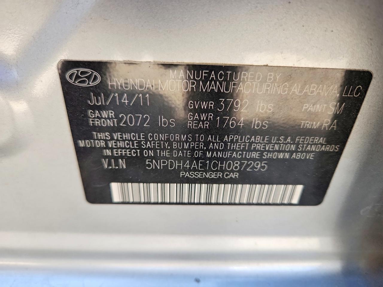 2012 Hyundai Elantra Limited Silver vin: 5NPDH4AE1CH087295