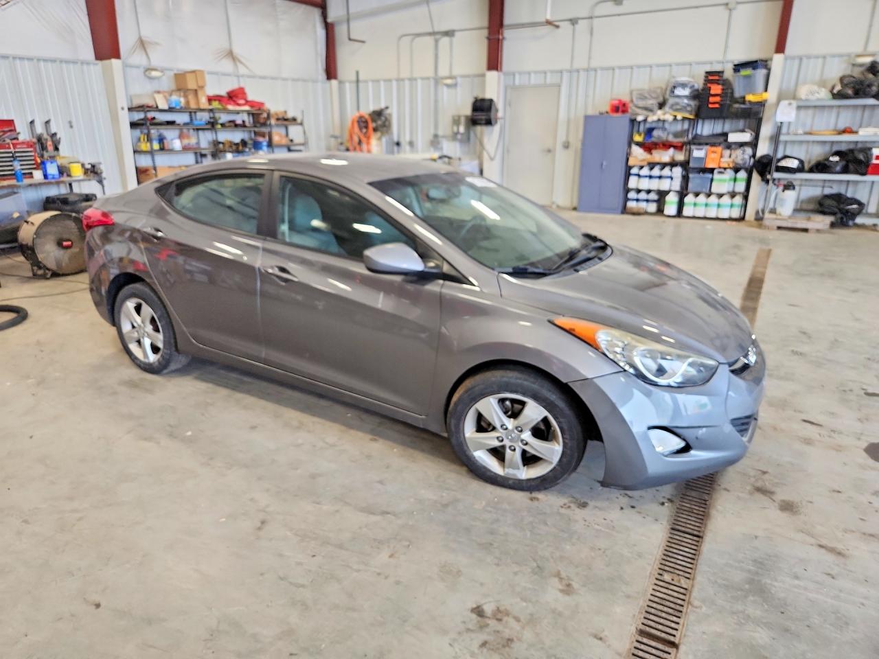 2012 Hyundai Elantra Gls Gray vin: 5NPDH4AE1CH088074