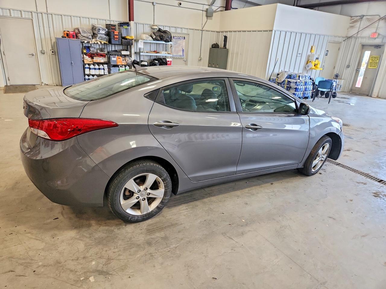 2012 Hyundai Elantra Gls Gray vin: 5NPDH4AE1CH088074