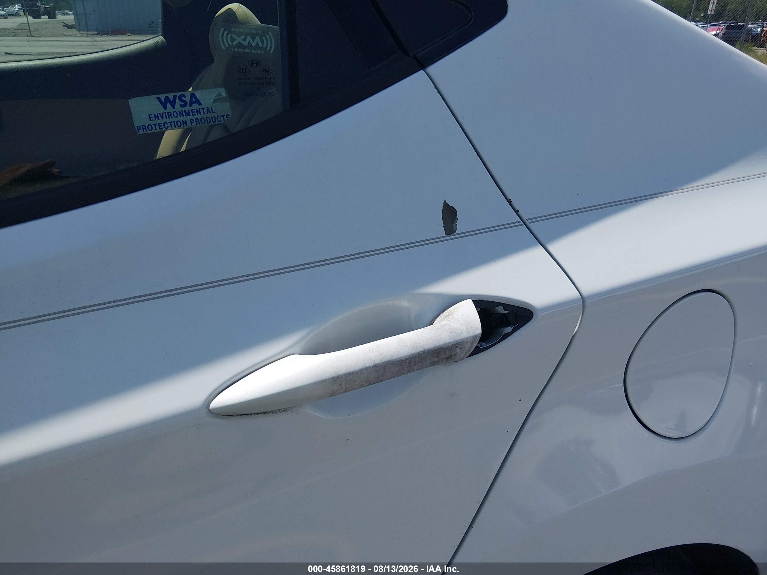 2012 Hyundai Elantra Gls White vin: 5NPDH4AE1CH097048