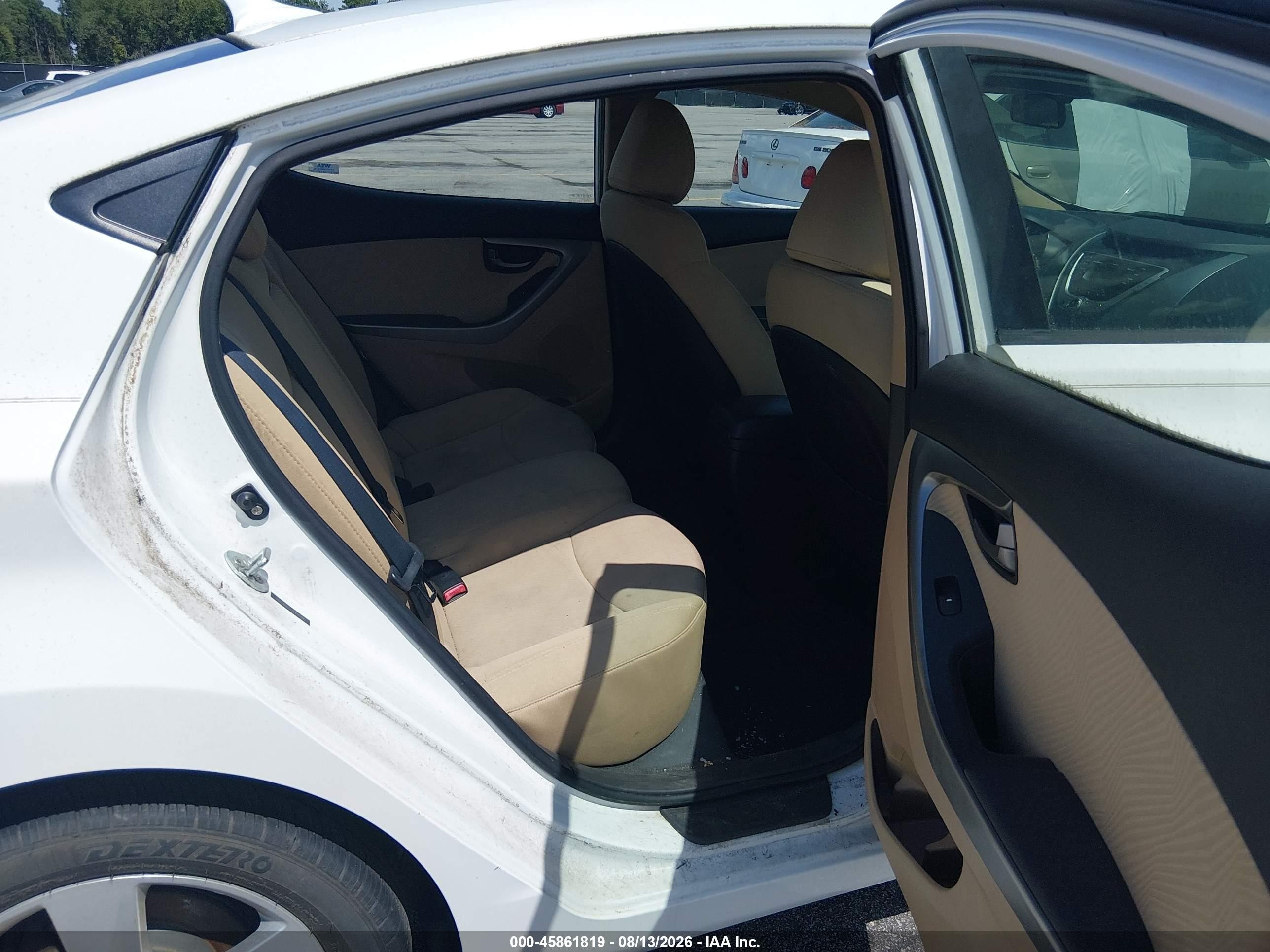 2012 Hyundai Elantra Gls White vin: 5NPDH4AE1CH097048