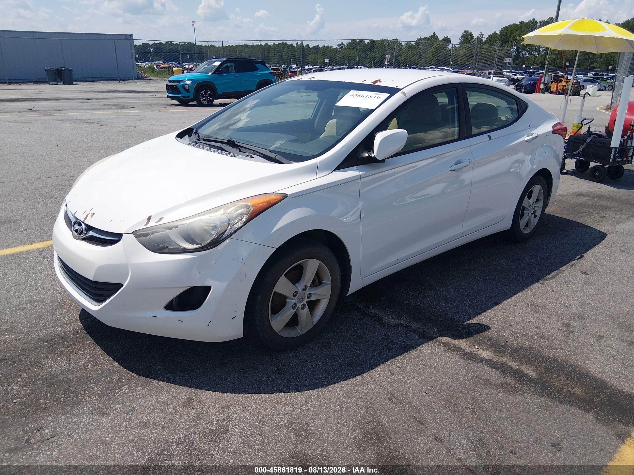 2012 Hyundai Elantra Gls White vin: 5NPDH4AE1CH097048