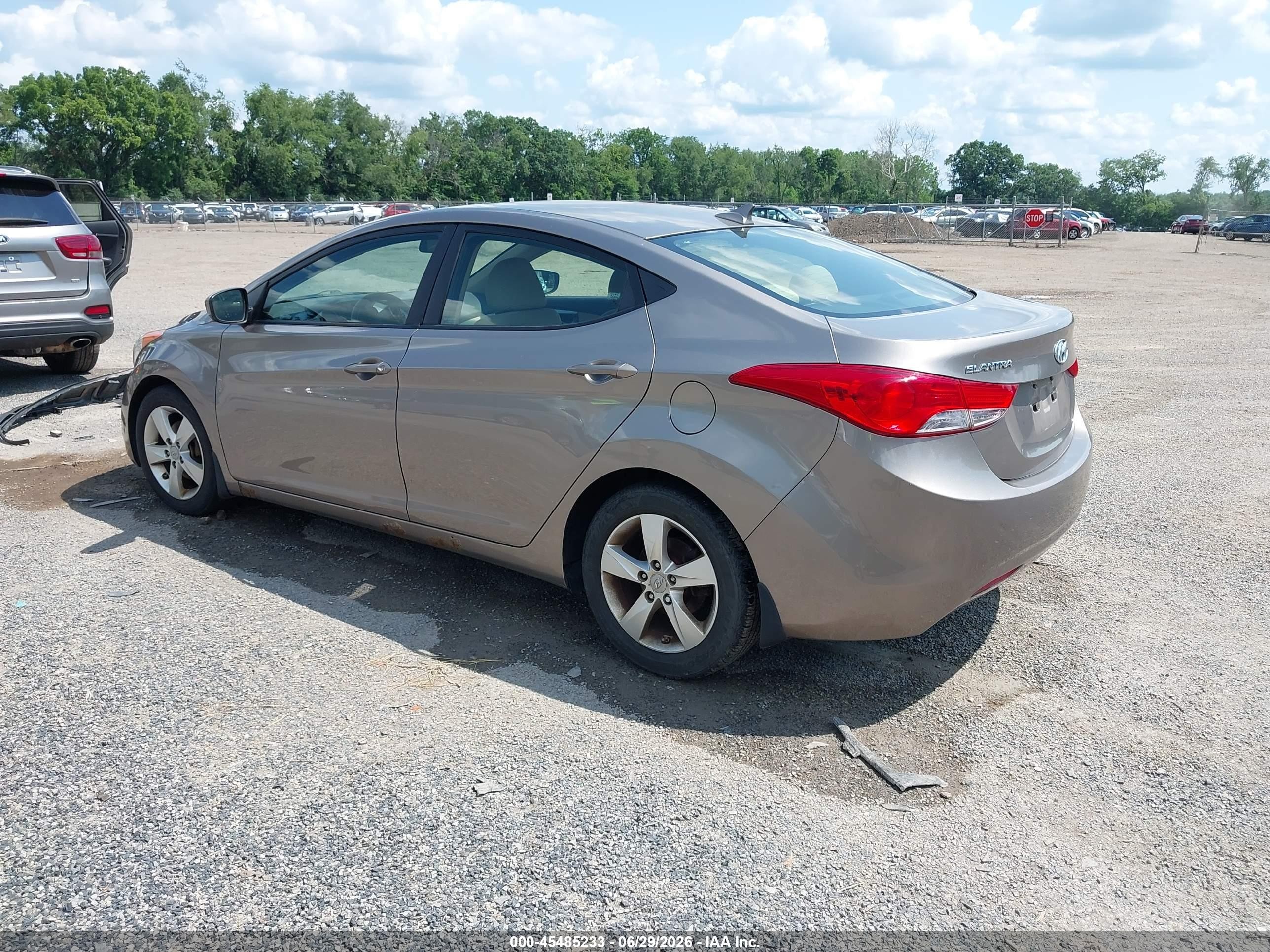 2012 Hyundai Elantra Gls Gray vin: 5NPDH4AE1CH099950