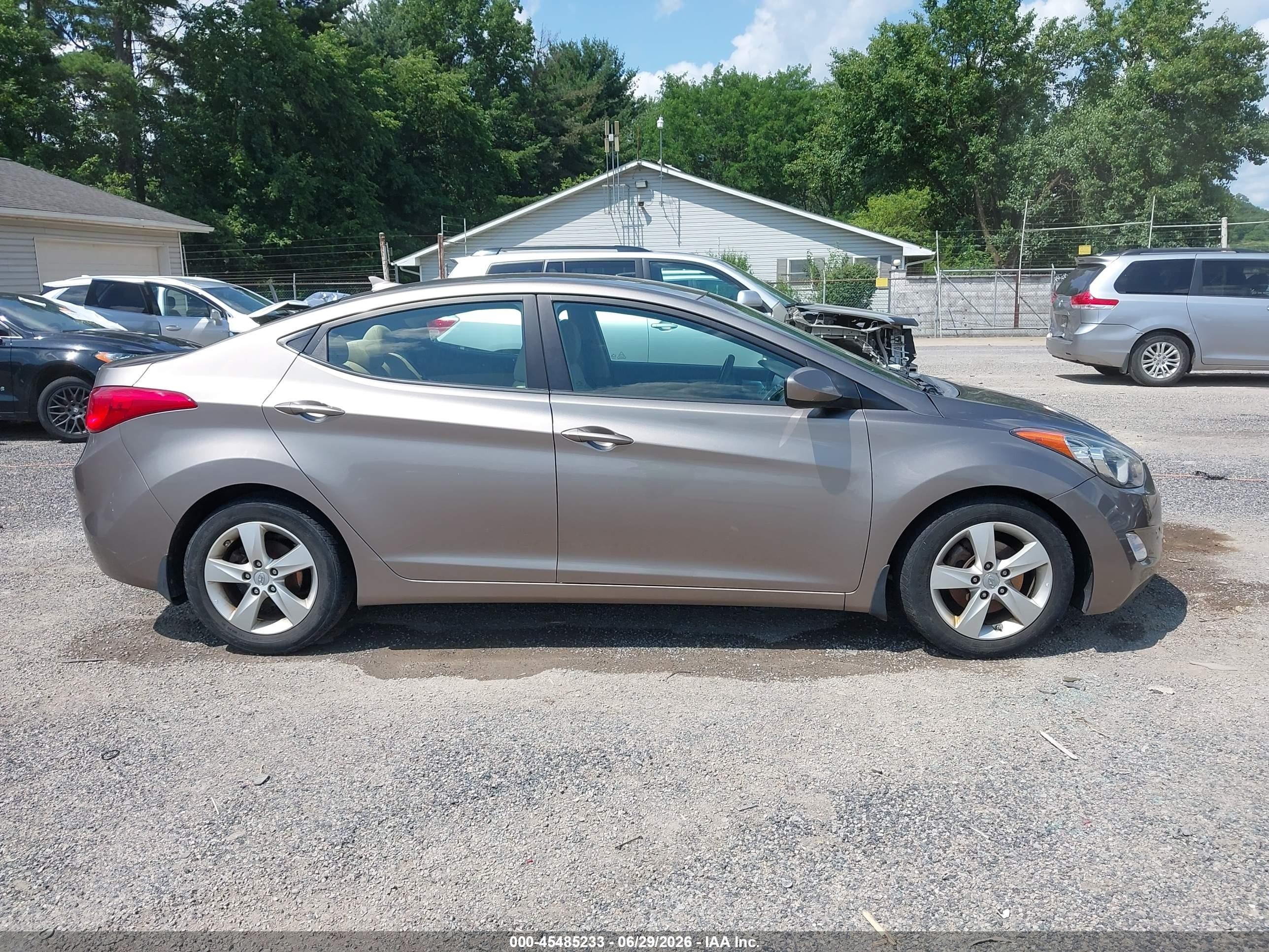 2012 Hyundai Elantra Gls Gray vin: 5NPDH4AE1CH099950