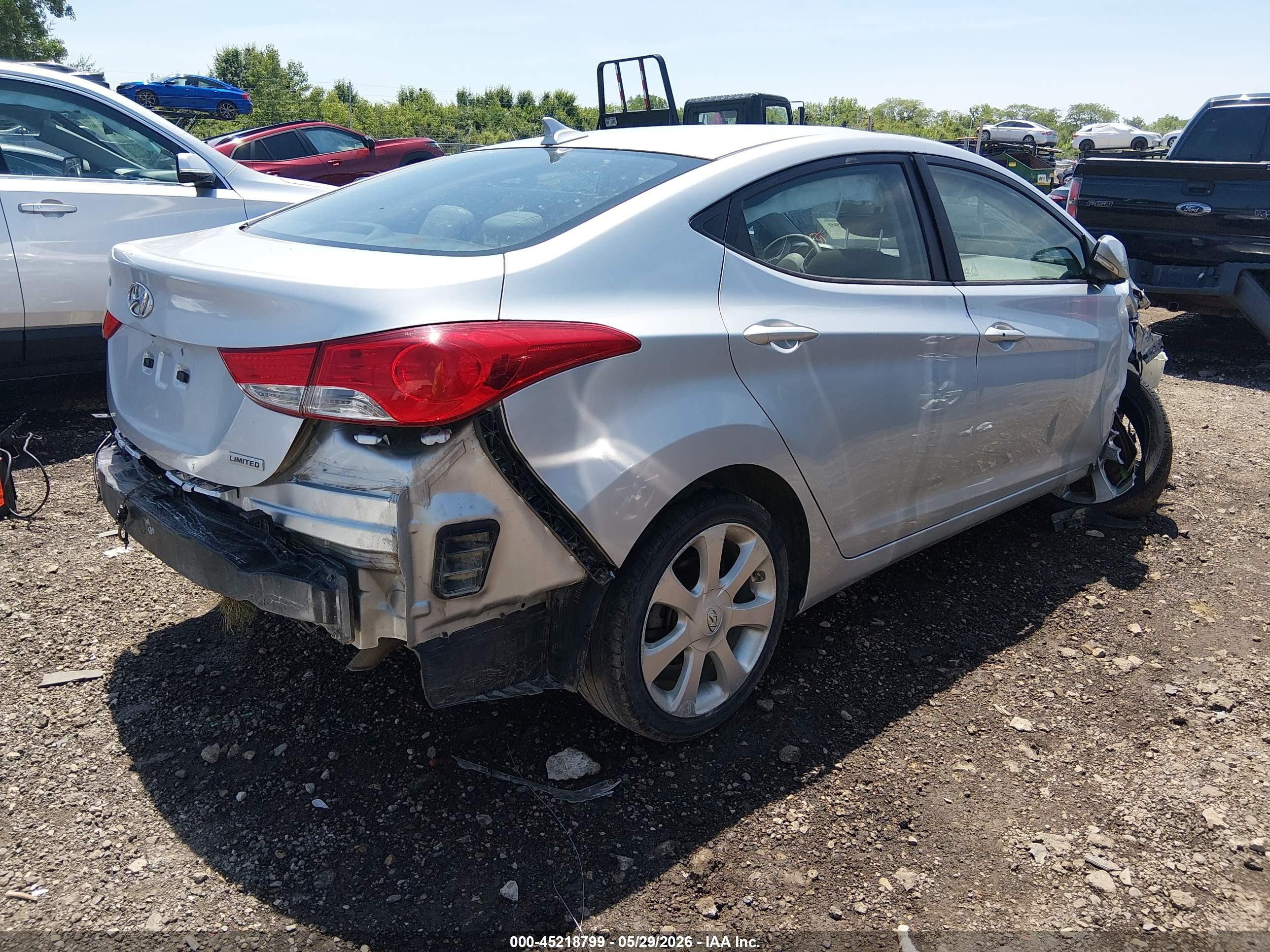 2012 Hyundai Elantra Limited Silver vin: 5NPDH4AE1CH113703