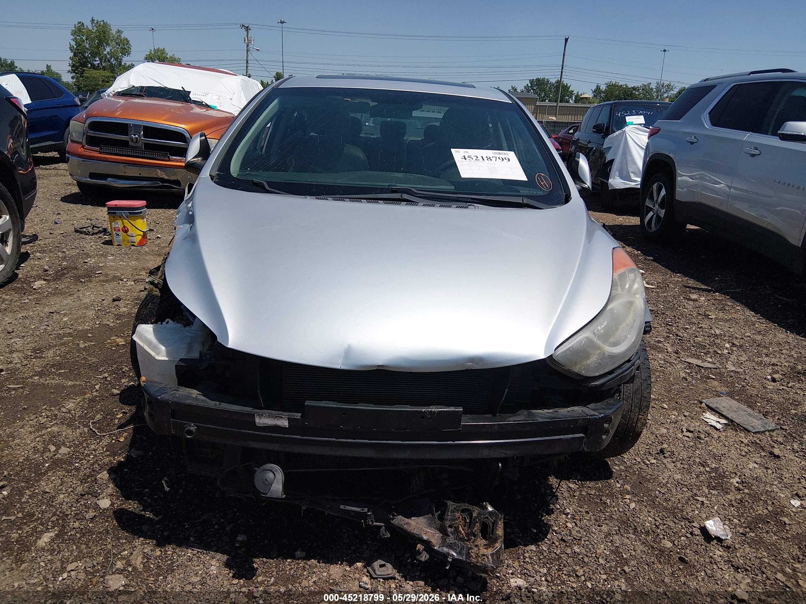 2012 Hyundai Elantra Limited Silver vin: 5NPDH4AE1CH113703